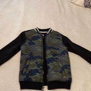 Lightweight spring or fall jacket